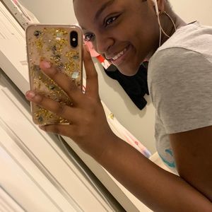 Meet your Posher, Toni